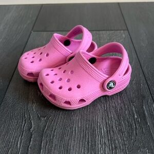 Toddler pink Crocs